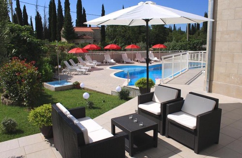 Cilipi Apartment | Grand Pinea Apartments