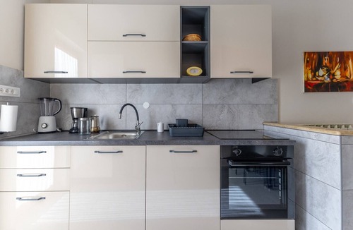 Pazin Apartment | Green Oasis with Terrace