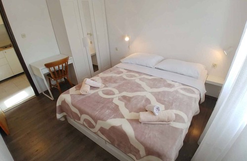 Island Dugi Otok Apartment | Holiday apartment 10 m from the Adriatic Sea