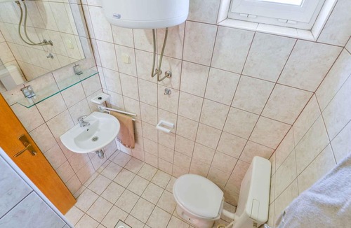 Kustici Apartment | Holiday apartment 100 m from the Adriatic Sea for families with children