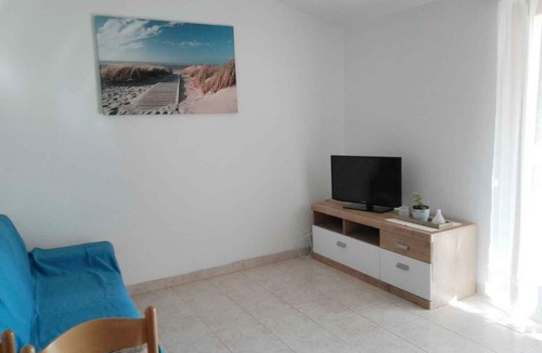 Kustici Apartment | Holiday apartment 100 m from the Adriatic Sea for families with children