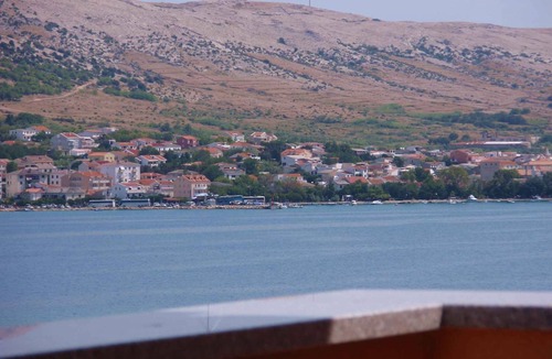 Pag Apartment | Holiday apartment 50 m from the Adriatic Sea