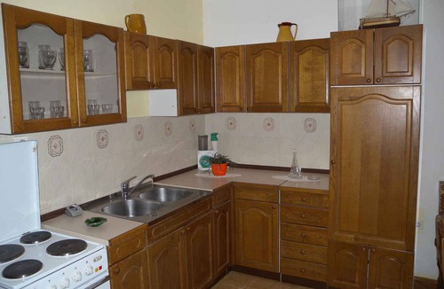 Rtina Apartment | Holiday apartment in a small town with sea view
