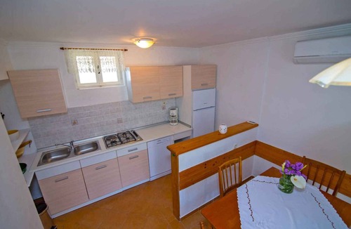 Veli Losinj Apartment | Holiday apartment mit Terrasse und Klimaanlage