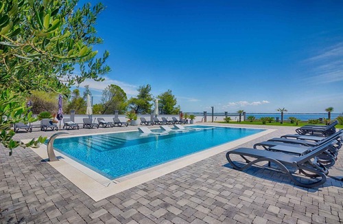 Vir Apartment | Holiday apartment Modern with pool, quiet location, lake view for 4 people