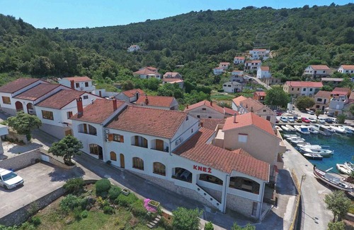 Knez Apartment | Holiday apartment near the coast