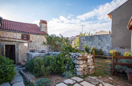 Orlec Apartment | Holiday apartment Orlec antique apartment