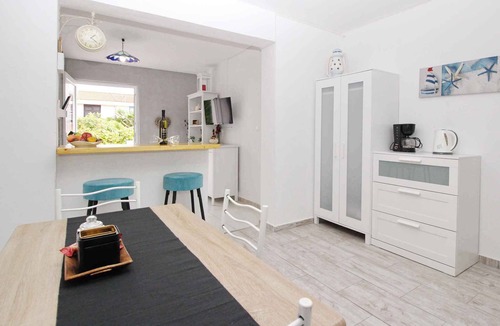 Baska Apartment | Holiday apartment with a/c