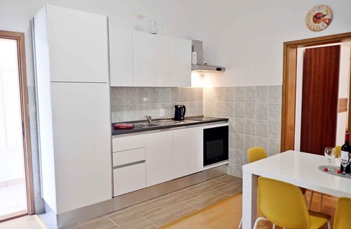 Seline Apartment | Holiday apartment with air conditioning, washing machine and balcony