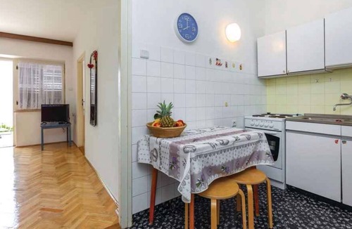 Dramalj Apartment | Holiday apartment with sea view and garden