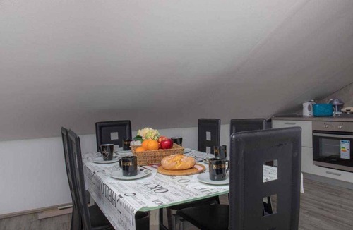 Klanfari Apartment | Holiday apartment with lake view and balcony