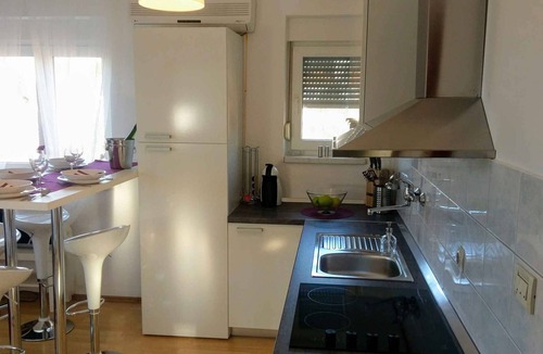 Klimno Apartment | Holiday apartment with sea view