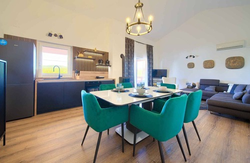 Kornic Apartment | Holiday apartment with sea view