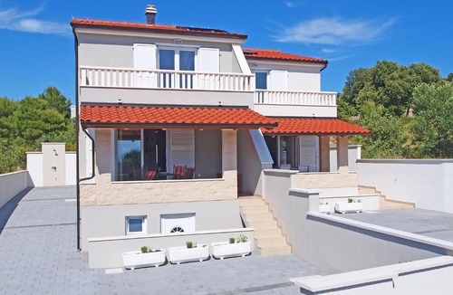 Razanj House | Holiday Home Claudia 2