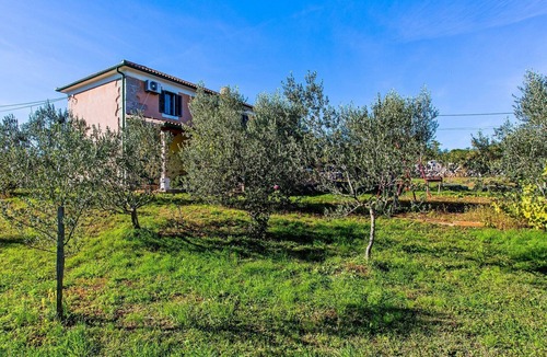 Kras House | Holiday home Igor, (15927), Kras, hr