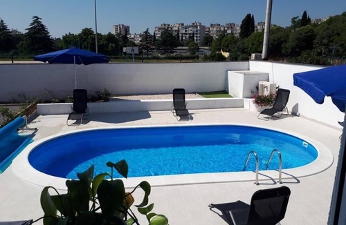 Zadar House | Holiday Home in Zadar with Balcony, Air condition, WIFI, Washing machine (4576-1)