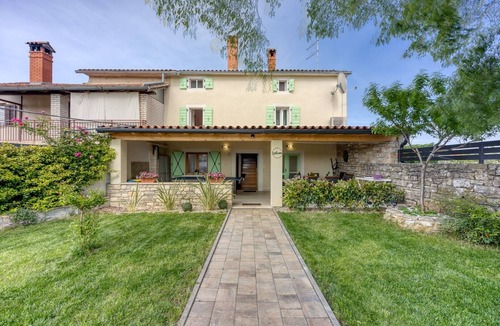 Krmed Villa | Holiday Home Ladonja