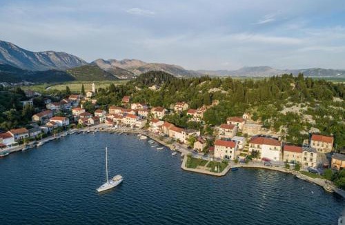 Ploce Villa | Holiday home TONČICA - Rogotin