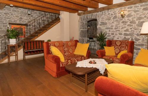 Veli Brgud House | Holiday Home Villa Salvia by Interhome