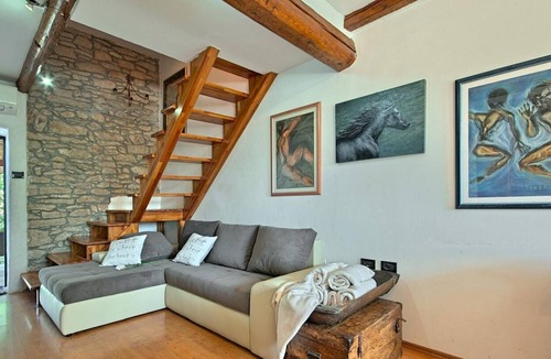 Materada House | Holiday home with swimming pool near Umag, pets allowed