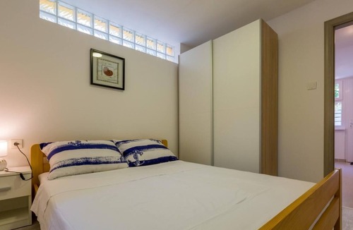 Novi Vinodolski House | Holiday house Smokvica Krmpotska for 2 - 12 persons with 6 bedrooms - Holiday home