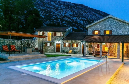 Drivenik House | Holiday house Drivenik for 2 - 8 persons with 4 bedrooms - Holiday home