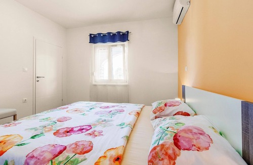 Rakalj House | Holiday house Rakalj for 1 - 5 persons with 2 bedrooms - Holiday house