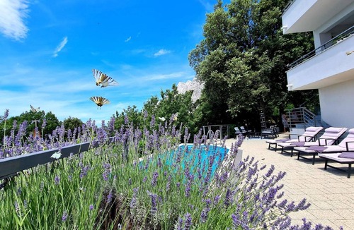 Bast House | Holiday villa "Jure Bast" with a view of the water