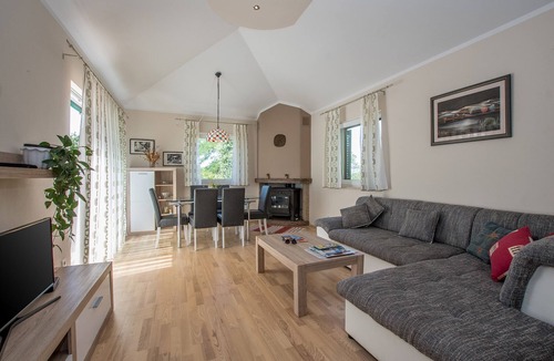 Kastel House | House 1276/12212 (Istria - Buje), 5000m from the beach