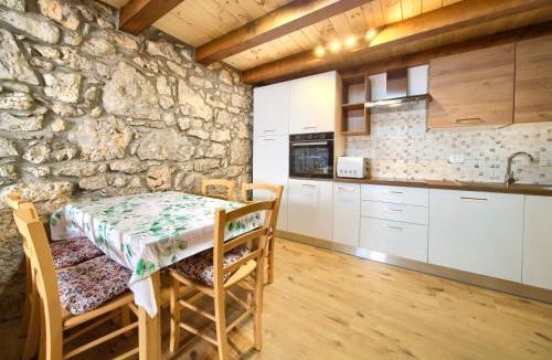 Kornic Villa | Kamena vila