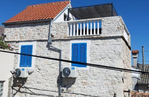Betina House | Kuća Get