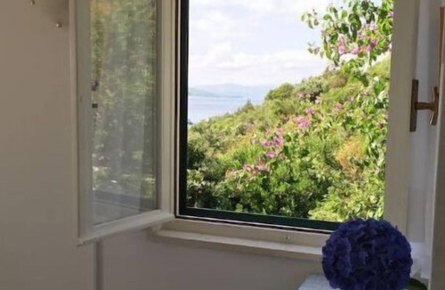 Maslinica Apartment | Lavender Apartment - stunning sea view
