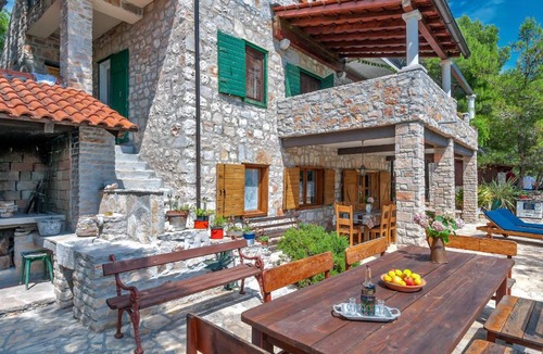 Cove Osibova (Milna) Villa | LCT Villa Mamako