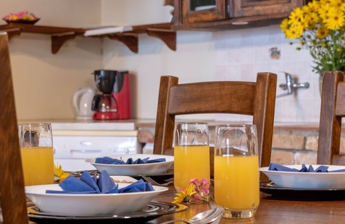 Jezenj Apartment | Lovely apartment for 4 guests with hot tub, pool, WIFI, TV, terrace and pets allowed