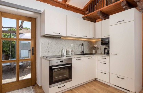 Gabonjin Apartment | Lovely apartment for 4 guests with pool, A/C, WIFI, TV and terrace