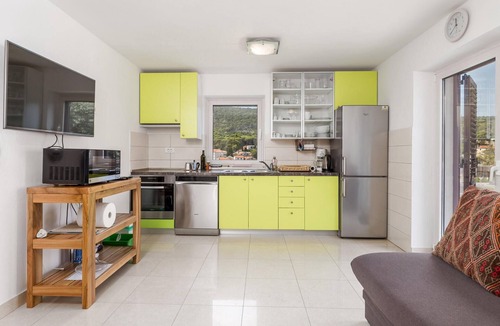 Veli Losinj Apartment | Lovely apartment in Veli Losinj with WiFi