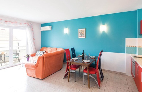 Zelenka Apartment | Lovely apartment in Makarska with WiFi