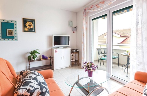 Zelenka Apartment | Lovely apartment in Makarska with WiFi