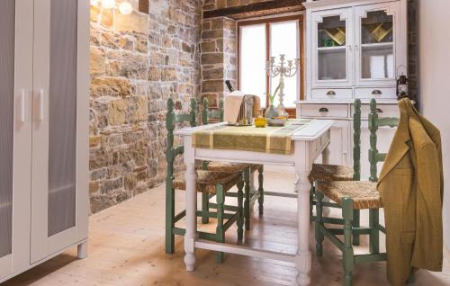 Oprtalj Apartment | Lovely Apartment In Oprtalj With Wifi