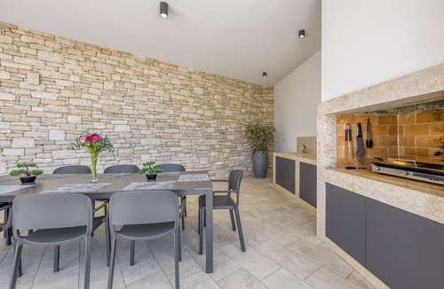 Kringa House | Lovely home in Tinjan