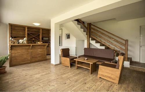 Gornji Bogicevci House | Luxurious Home In Gornji Bogicevci With Sauna