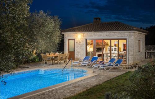Kastel House | Luxurious Home In Buje