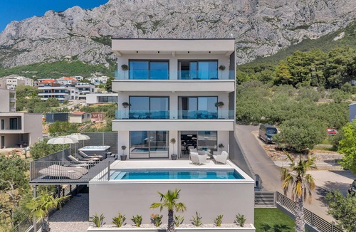 Zelenka House | Luxurious home in Makarska with sauna