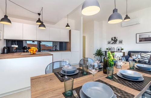 Njivice House | Luxurious home in Njivice