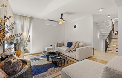Opric House | Luxurious Home In Opric With Sauna