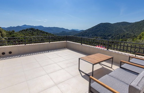 Bacina House | Luxurious home in Ploce
