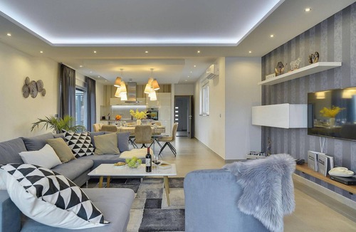 Sikici House | Luxurious home in Pula with private swimming pool, can be inside or outside