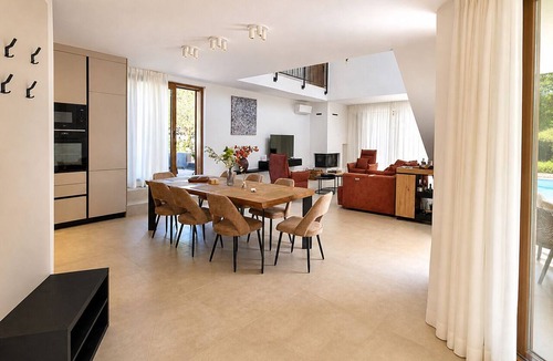 Kras House | Luxury 5-Star Villa on Krk with Private Pool, 4 En-Suite Bedrooms & Game Room