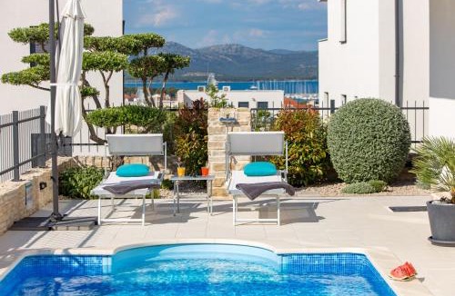 Susica Apartment | Luxury apartment Hyperion with private pool and garden