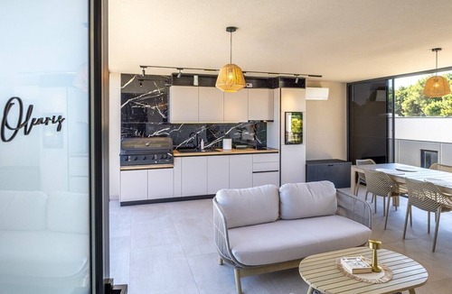 Frata Apartment | Luxury Apartment Olearis